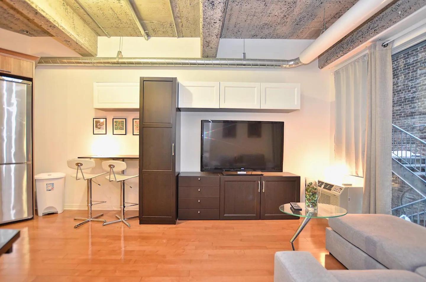 Апартаменты Stylish Urban Loft Downtown Монреаль Экстерьер фото